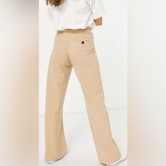 Bershka wide leg slouchy dad tailored pants in camel - Picture 3 of 3